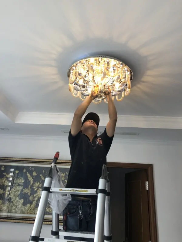 Thợ thi công chuyên nghiệp của Villax