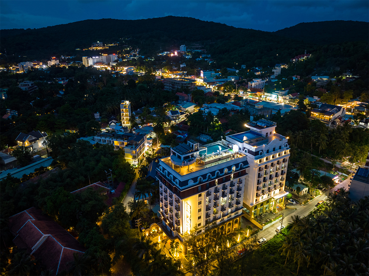 Aquasun Hotel Phú Quốc mang phong cách tân cổ điển đặc trưng