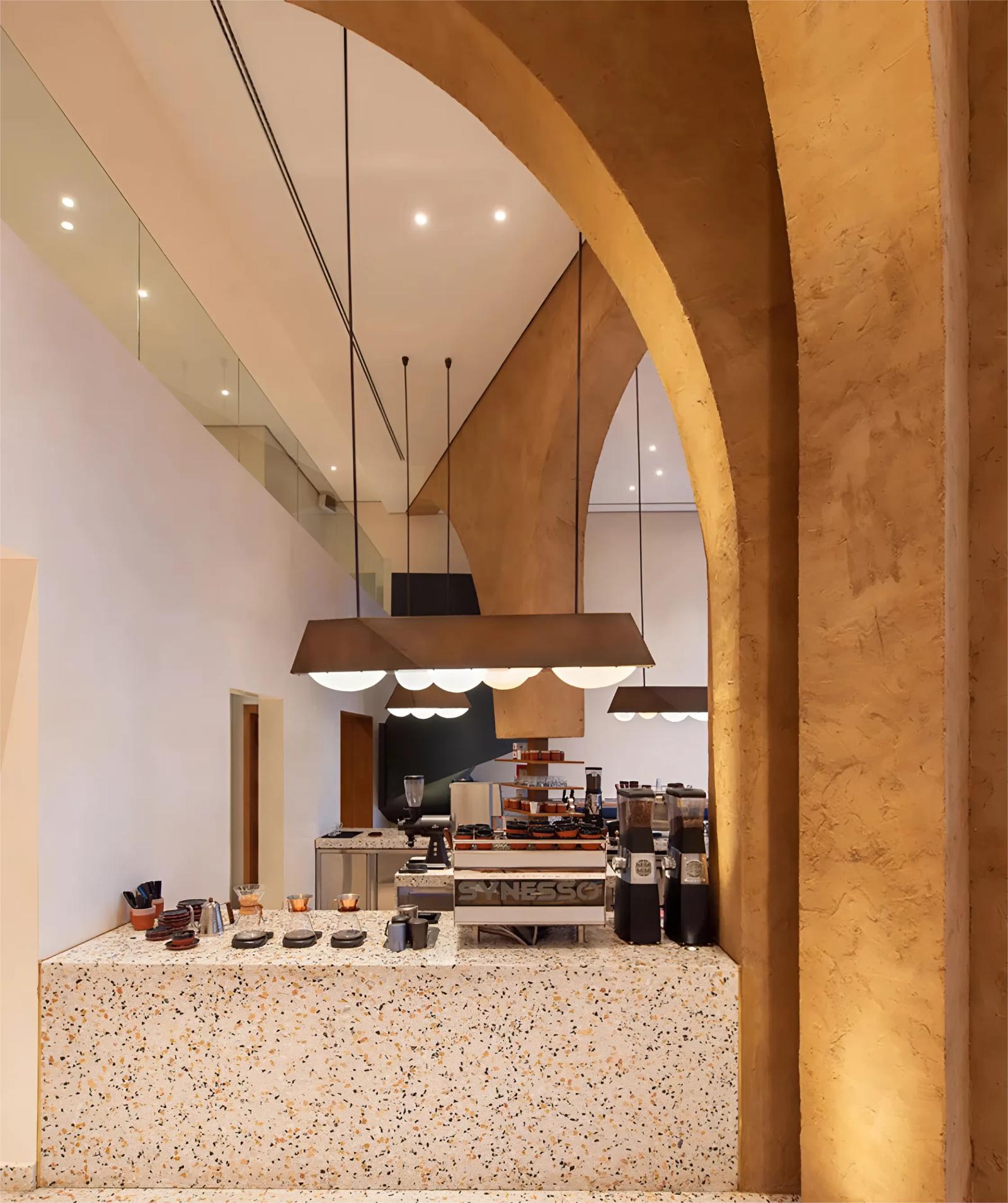 Điểm nhấn phong cách Metropolitan trong thiết kế cửa hàng cafe rang xay