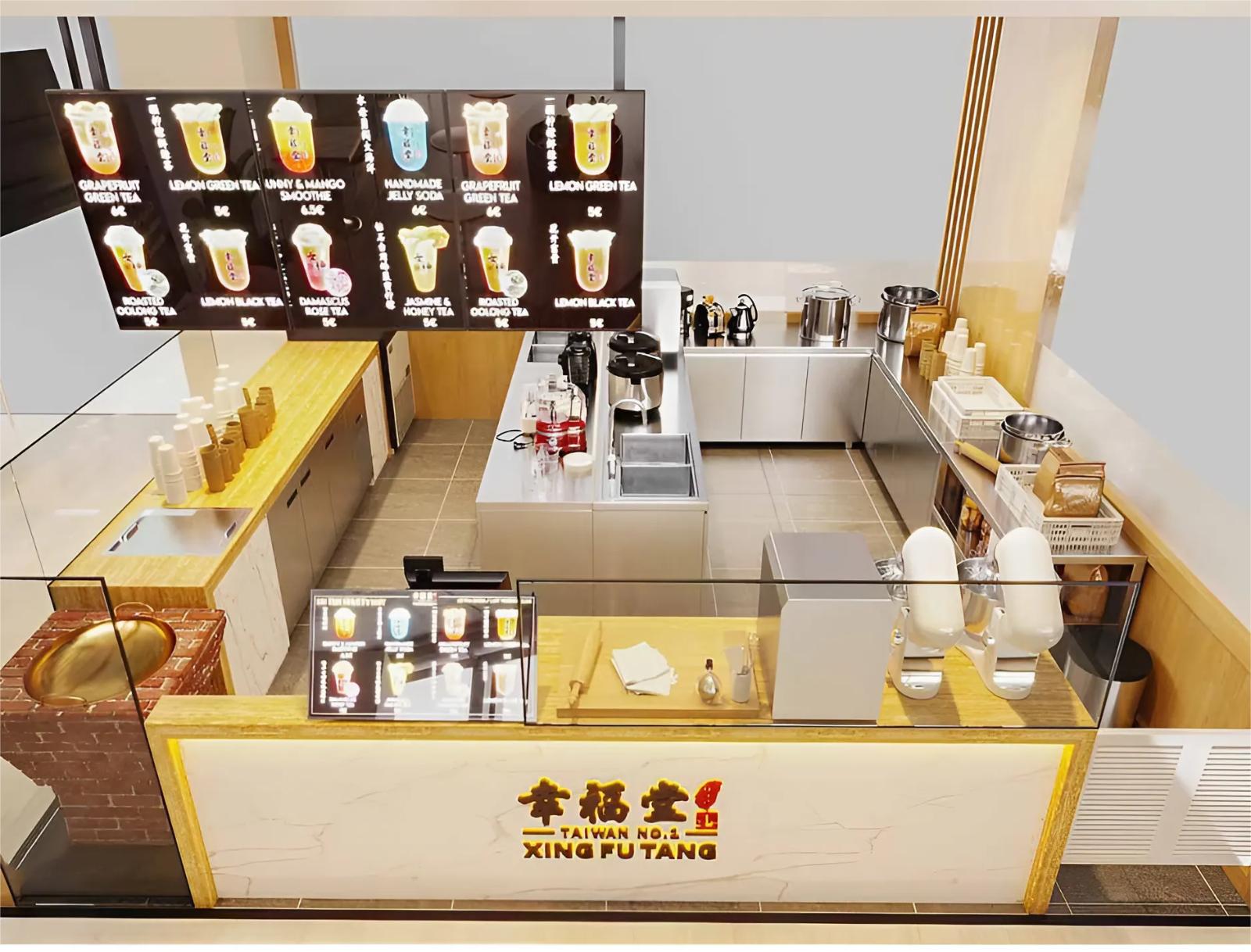 Màu trắng kem mang đến sự tinh tế và không gian rộng rãi, trong khi các chi tiết vàng và nâu của gỗ tạo điểm nhấn ấm áp và cảm giác cao cấp.